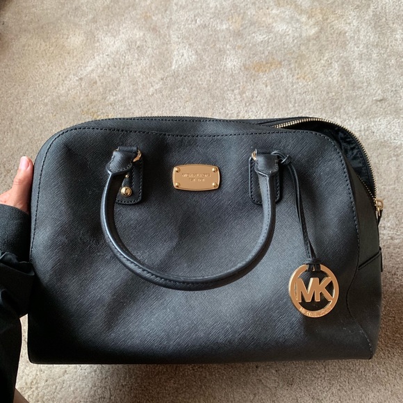 Michael kor black purse Clearance